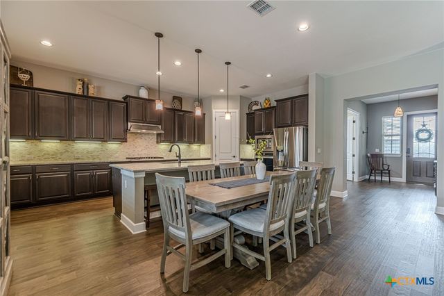 112 Laughing Pear Drive, San Marcos, TX 78666