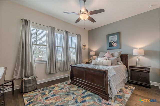 112 Laughing Pear Drive, San Marcos, TX 78666
