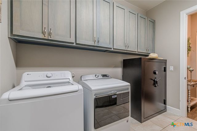 112 Laughing Pear Drive, San Marcos, TX 78666