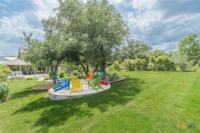 112 Laughing Pear Drive, San Marcos, TX 78666