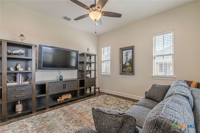 112 Laughing Pear Drive, San Marcos, TX 78666