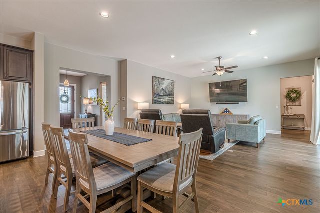112 Laughing Pear Drive, San Marcos, TX 78666