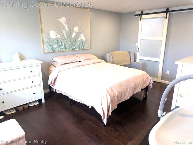 37816 Baywood Drive, Farmington Hills, MI 48335