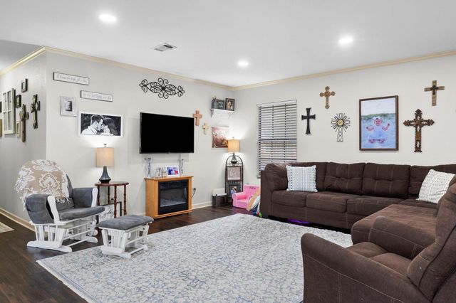 795 County Road 4497, Hillister, TX 77624