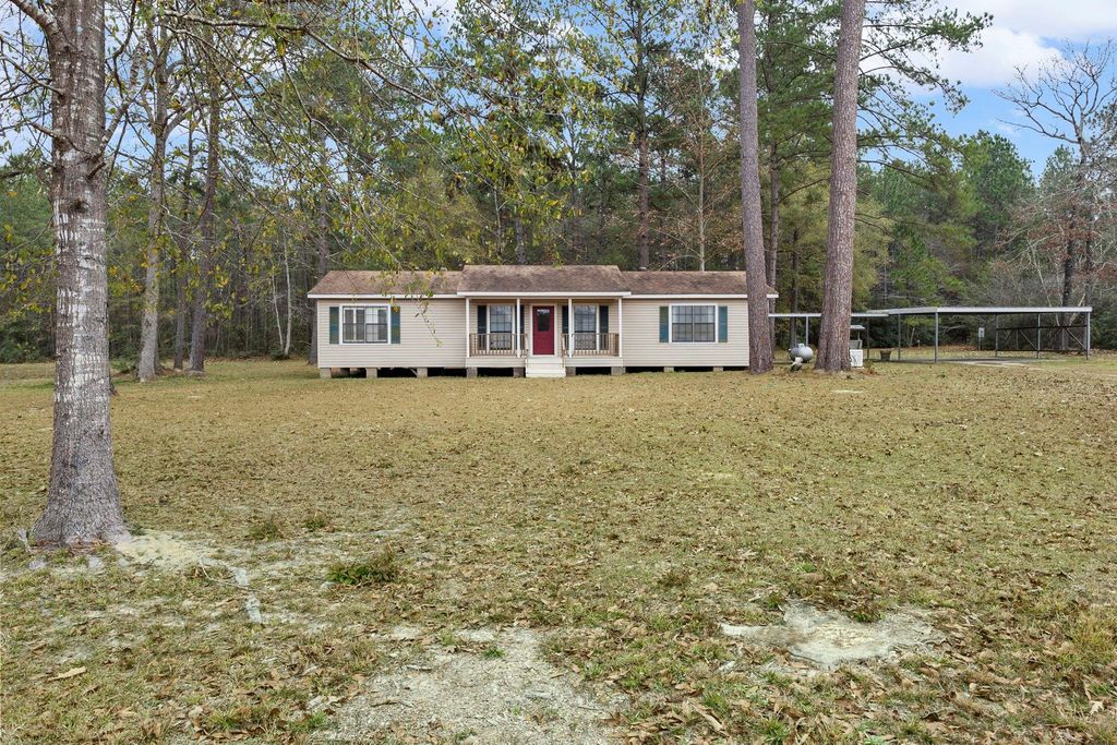 795 County Road 4497, Hillister, TX 77624