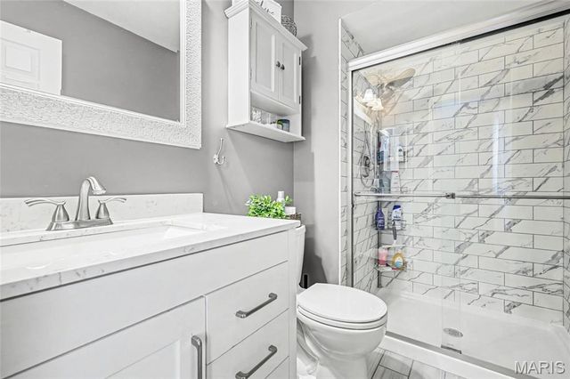 4200 Meadowgreen Trails Drive, St Louis, MO 63129