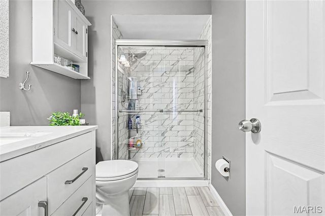 4200 Meadowgreen Trails Drive, St Louis, MO 63129