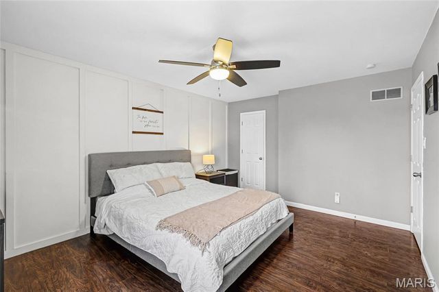 4200 Meadowgreen Trails Drive, St Louis, MO 63129