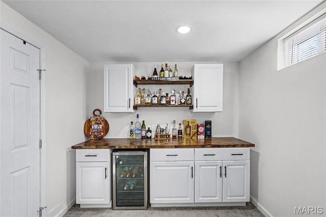 4200 Meadowgreen Trails Drive, St Louis, MO 63129