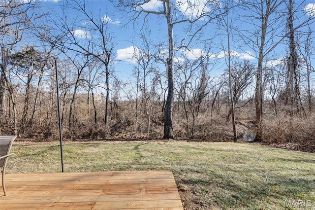 4200 Meadowgreen Trails Drive, St Louis, MO 63129