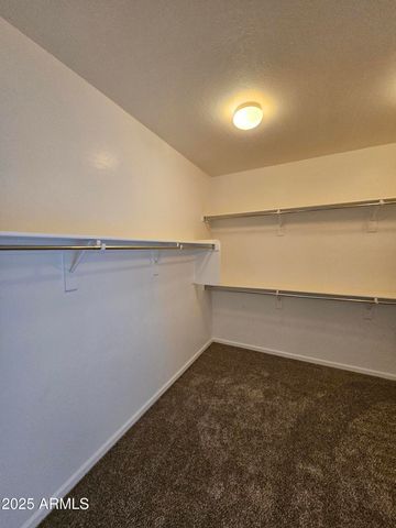 2065 E Hulet Place, Chandler, AZ 85225