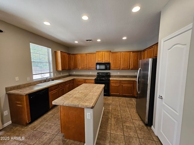 2065 E Hulet Place, Chandler, AZ 85225