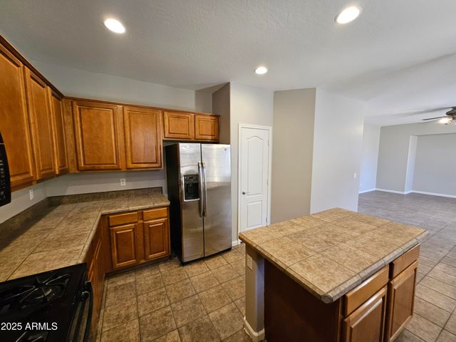 2065 E Hulet Place, Chandler, AZ 85225