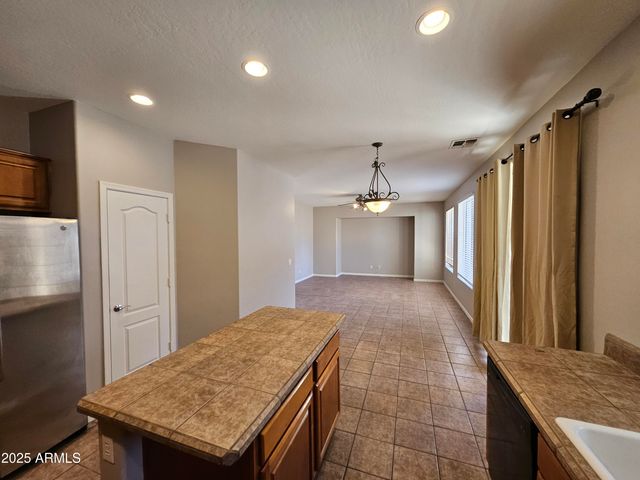 2065 E Hulet Place, Chandler, AZ 85225