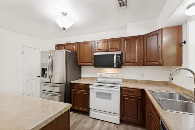 1409 N Morris Street, Mckinney, TX 75069
