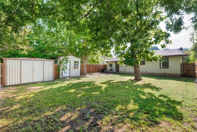 1409 N Morris Street, Mckinney, TX 75069