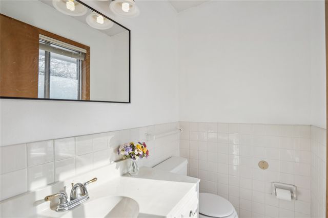4225 Grand Avenue 8, Des Moines, IA 50312