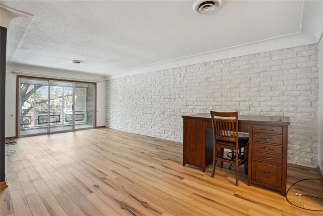 4225 Grand Avenue 8, Des Moines, IA 50312