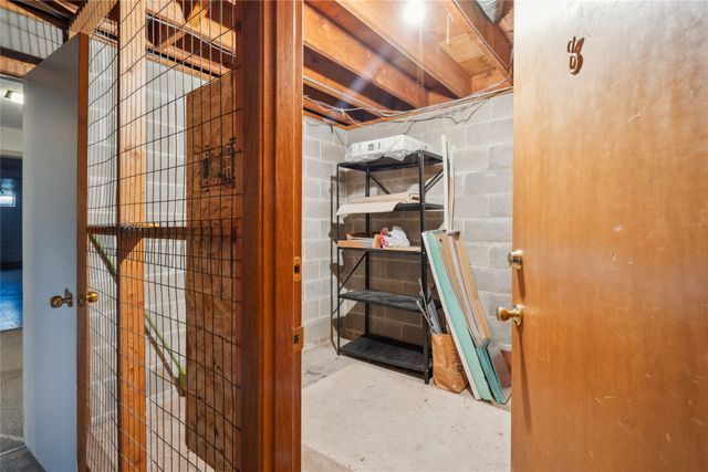 4225 Grand Avenue 8, Des Moines, IA 50312