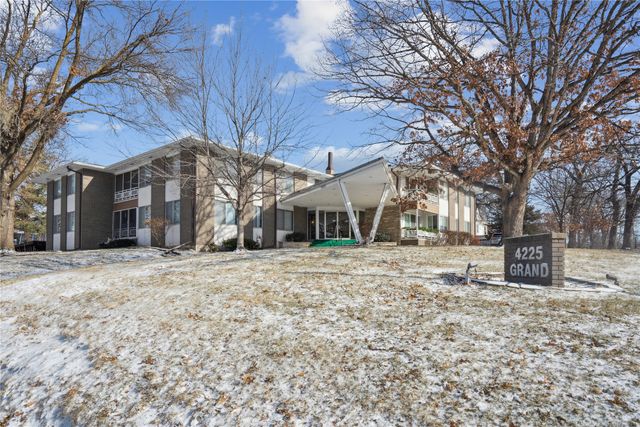 4225 Grand Avenue 8, Des Moines, IA 50312