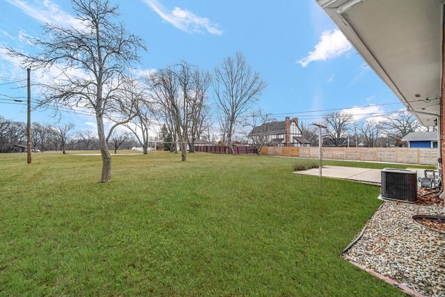 351 S Wabash Street, Hobart, IN 46342