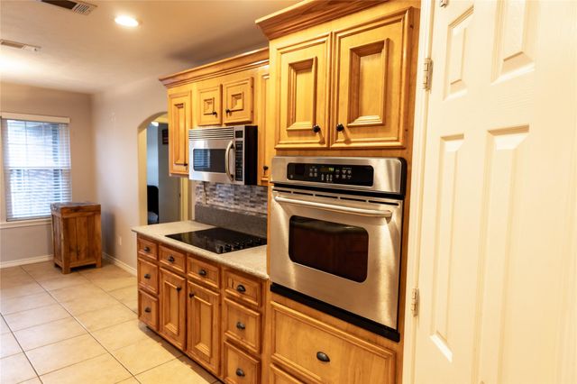 15913 Enloe Street, Splendora, TX 77372