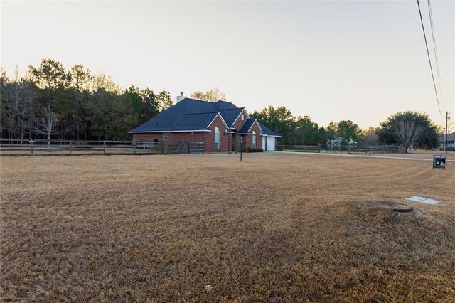 15913 Enloe Street, Splendora, TX 77372