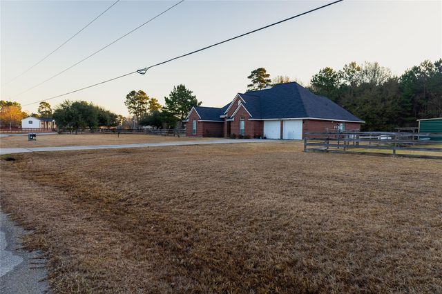 15913 Enloe Street, Splendora, TX 77372