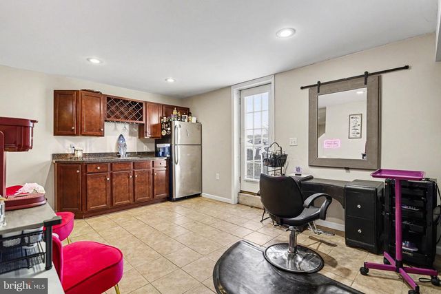 11 EAGLETON DR, York, PA 17407