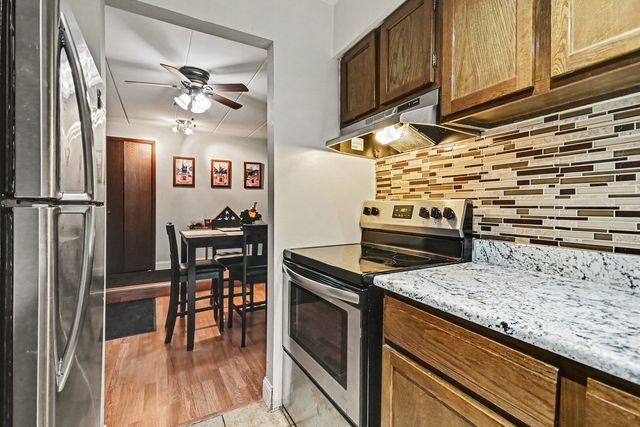 14023 Gail Lane 408, Crestwood, IL 60418