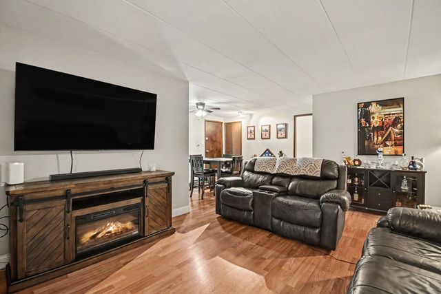14023 Gail Lane 408, Crestwood, IL 60418