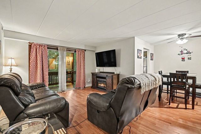 14023 Gail Lane 408, Crestwood, IL 60418