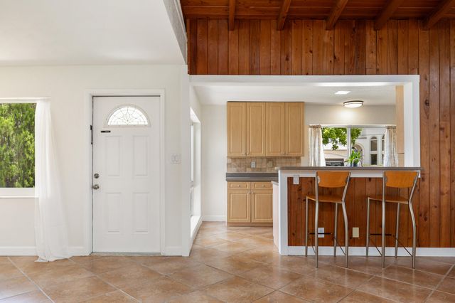 2870 NE 18TH Street, Pompano Beach, FL 33062