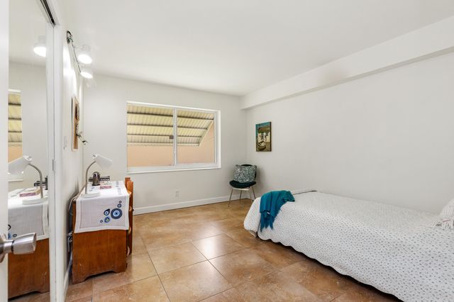 2870 NE 18TH Street, Pompano Beach, FL 33062