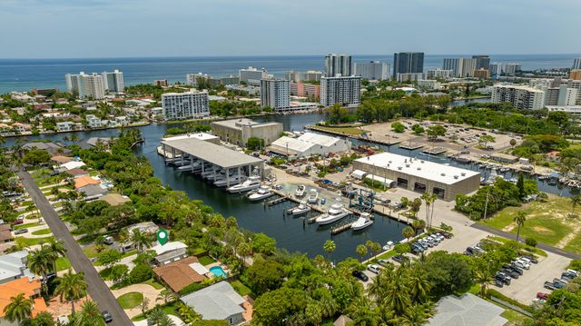 2870 NE 18TH Street, Pompano Beach, FL 33062