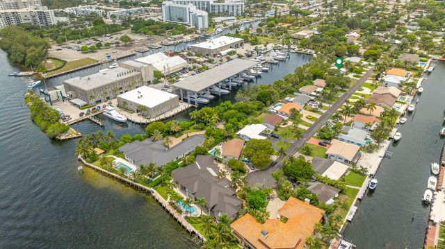 2870 NE 18TH Street, Pompano Beach, FL 33062
