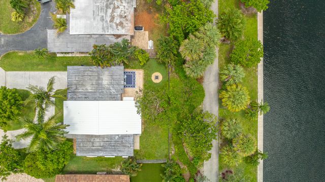 2870 NE 18TH Street, Pompano Beach, FL 33062