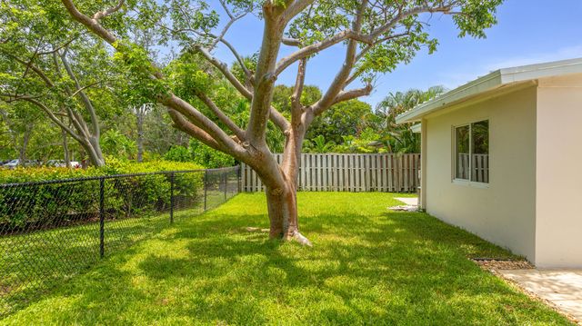 2870 NE 18TH Street, Pompano Beach, FL 33062