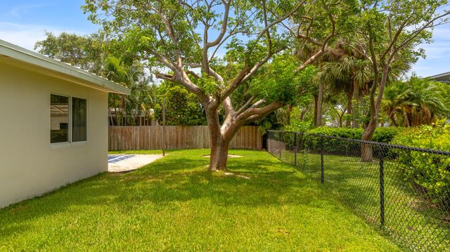 2870 NE 18TH Street, Pompano Beach, FL 33062