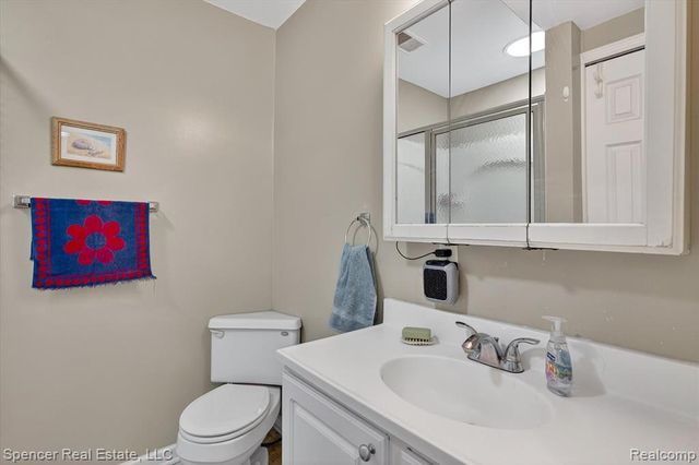 604 Gaffney, Highland, MI 48356