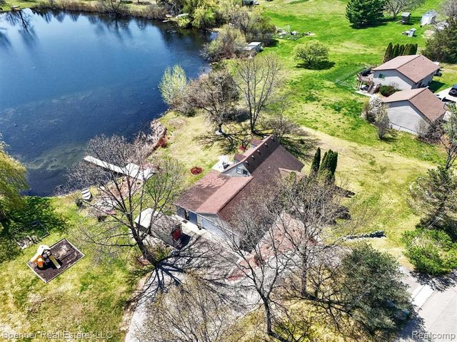 604 Gaffney, Highland, MI 48356