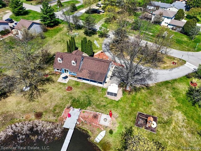 604 Gaffney, Highland, MI 48356
