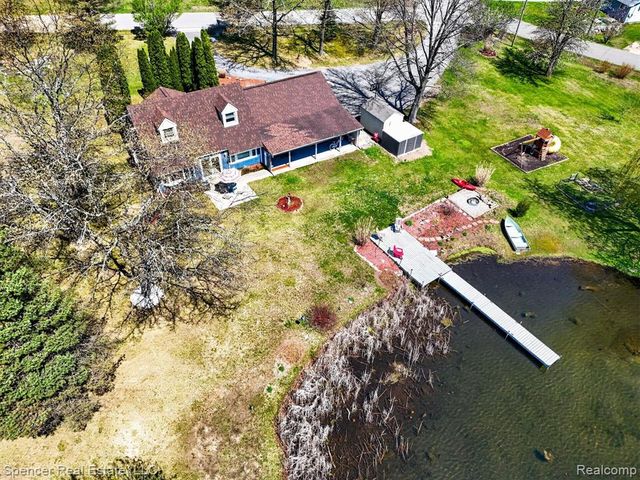 604 Gaffney, Highland, MI 48356