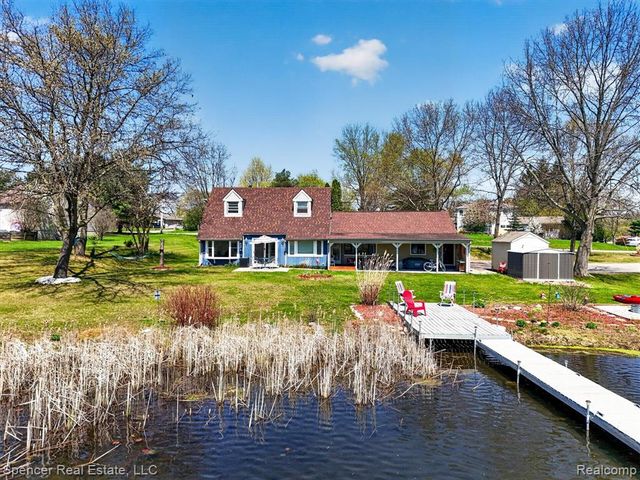 604 Gaffney, Highland, MI 48356