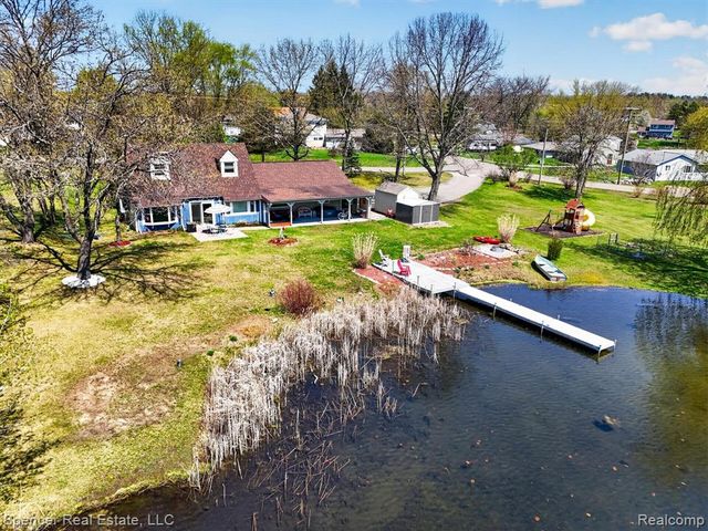 604 Gaffney, Highland, MI 48356
