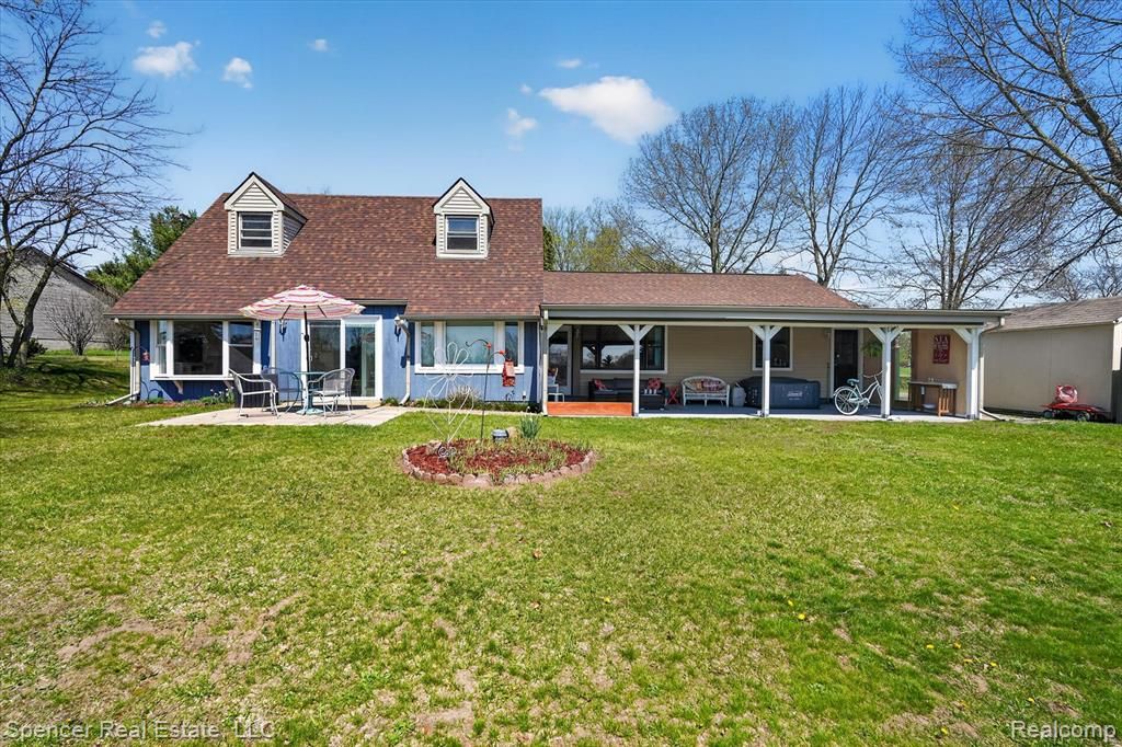 604 Gaffney, Highland, MI 48356