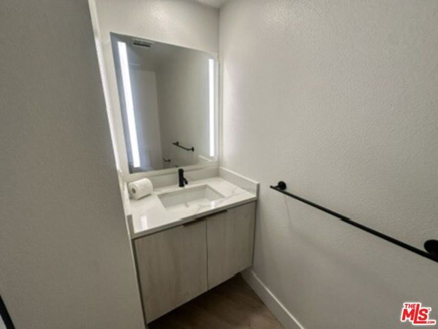 250 E Broadway 815, Long Beach, CA 90802