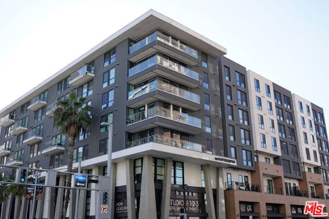 250 E Broadway 815, Long Beach, CA 90802