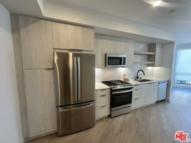 250 E Broadway 815, Long Beach, CA 90802