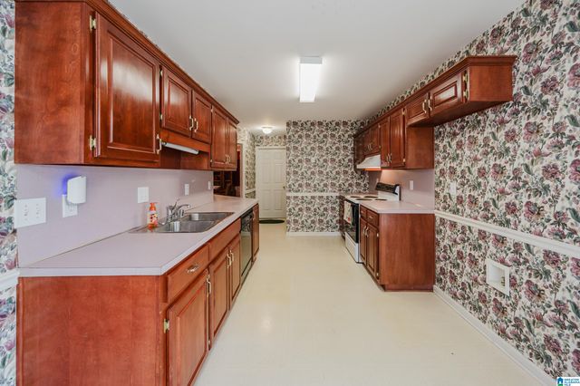 512 BARONNE STREET, Helena, AL 35080